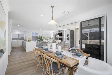 Perry Homes Display Home in Armidale, NSW 2350